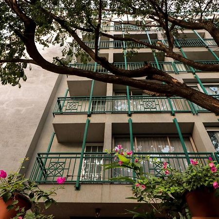 Bougainvilla Apartment Szúrat Kültér fotó